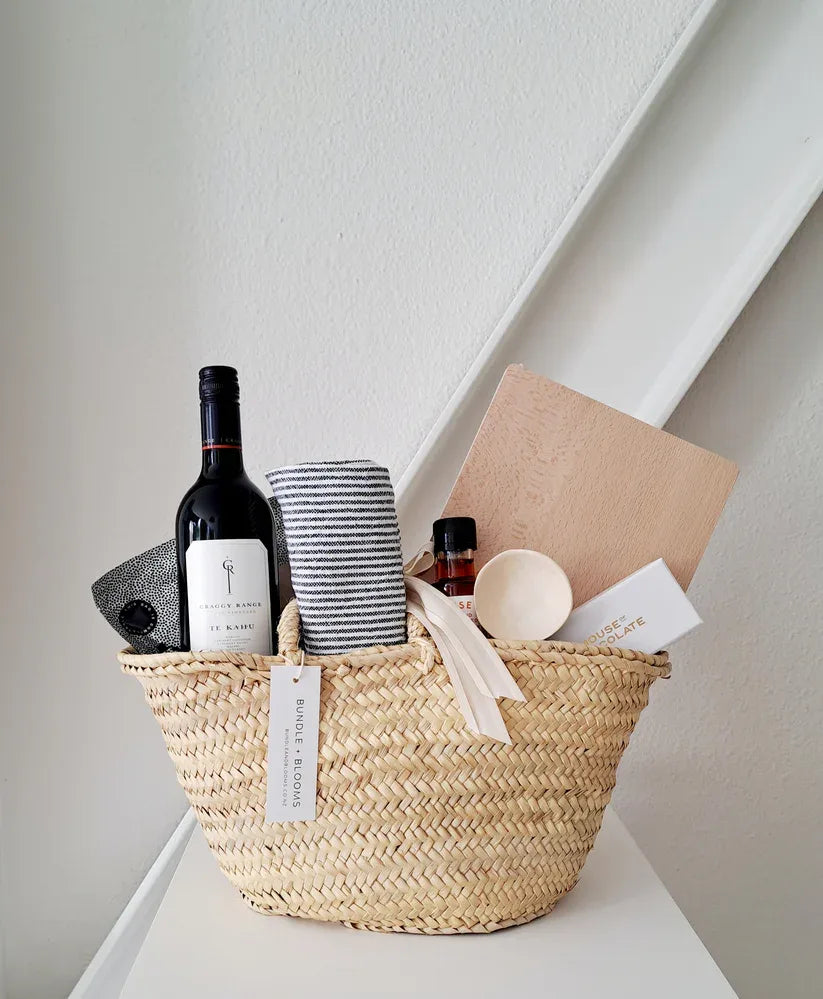 The best Gift Baskets Auckland has to offer. NZ-wide delivery with same day dispatch.