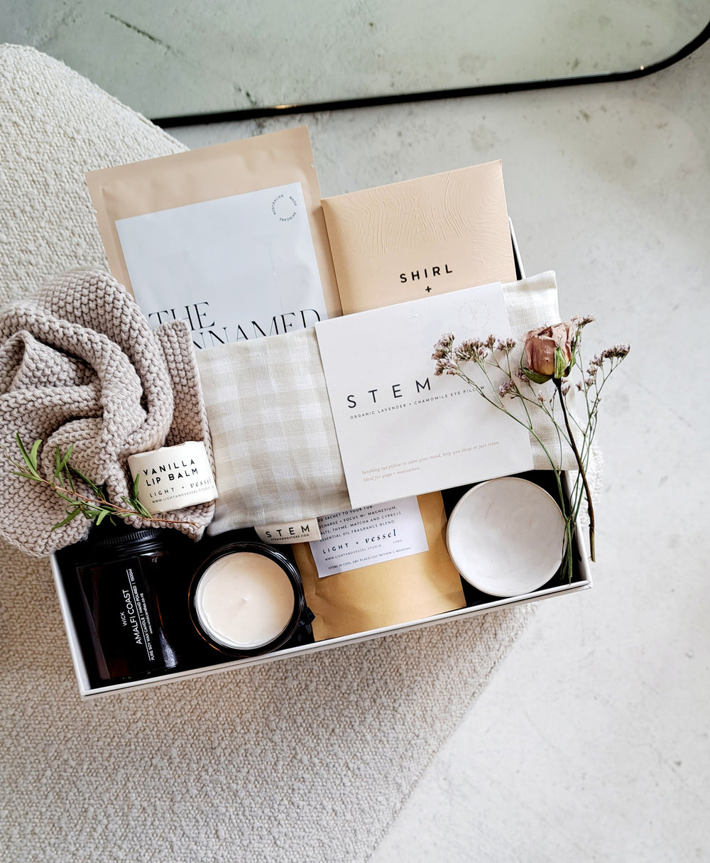 Luxury Gift Baskets + Gift Boxes NZ | Bundle + Blooms