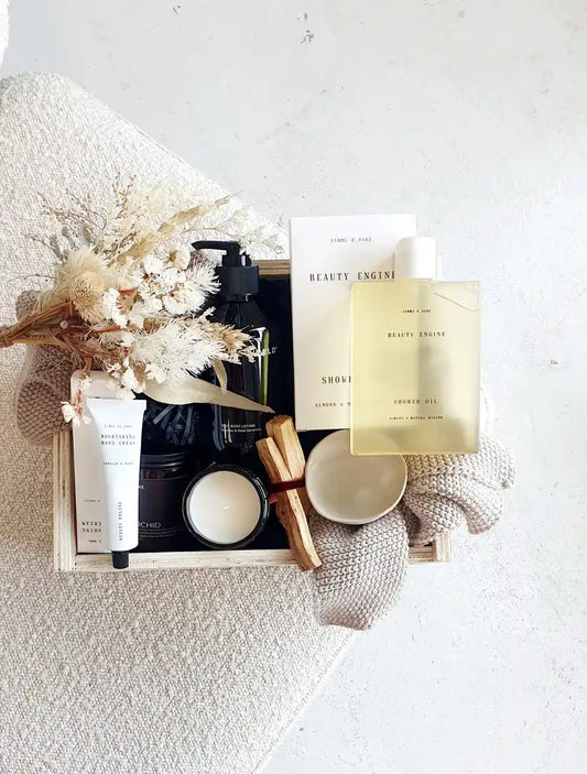 Spoil Her Grand gift box from Bundle + Blooms, featuring luxurious treats, and elegant gifts for any occasion.