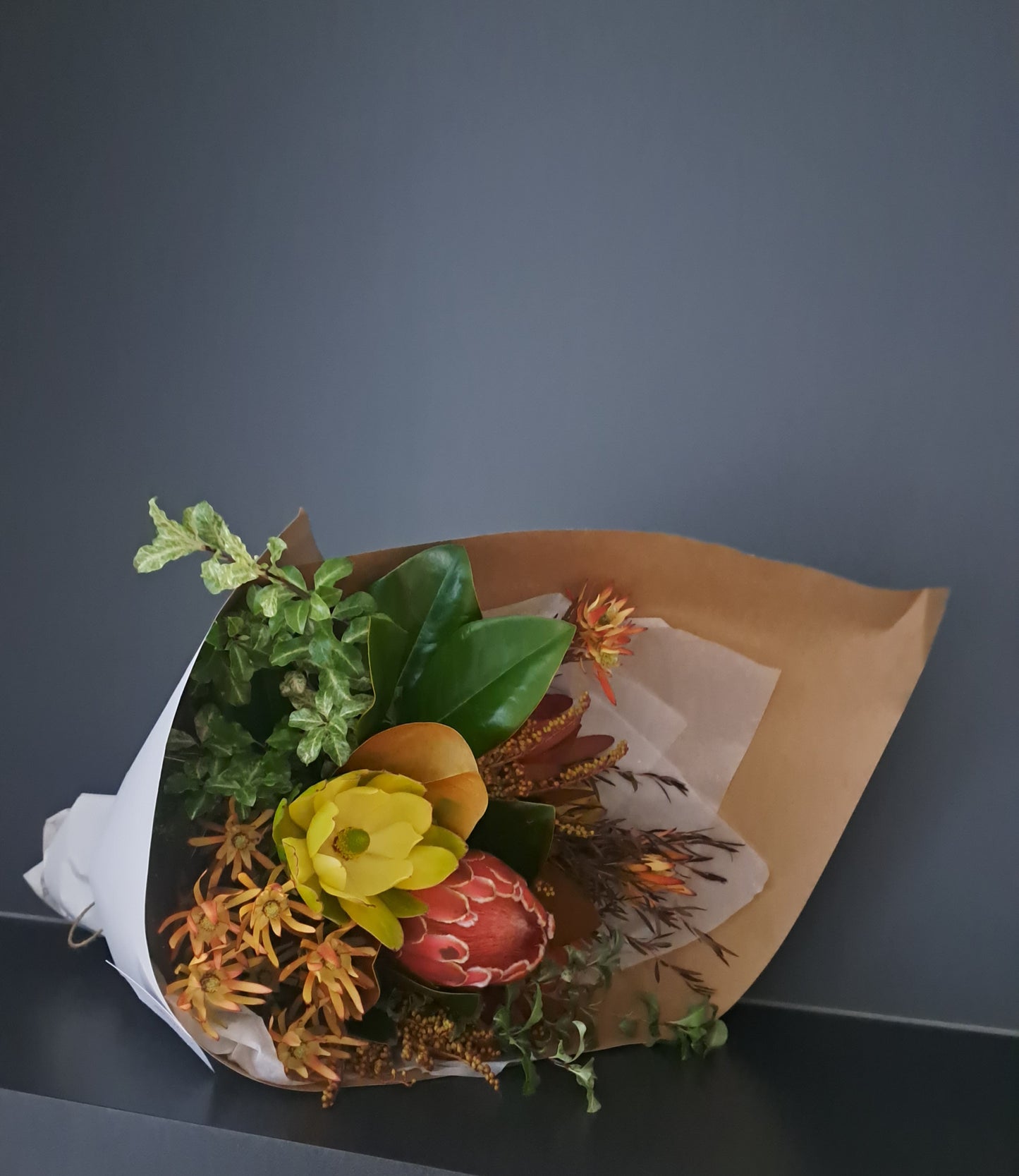 Morning to evening gift box + Bouquet