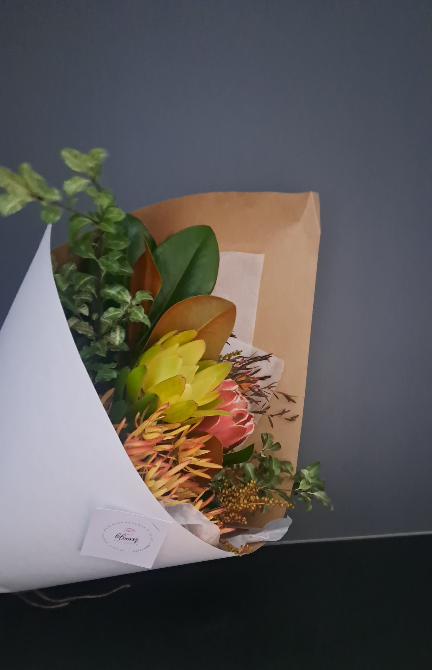 Morning to evening gift box + Bouquet